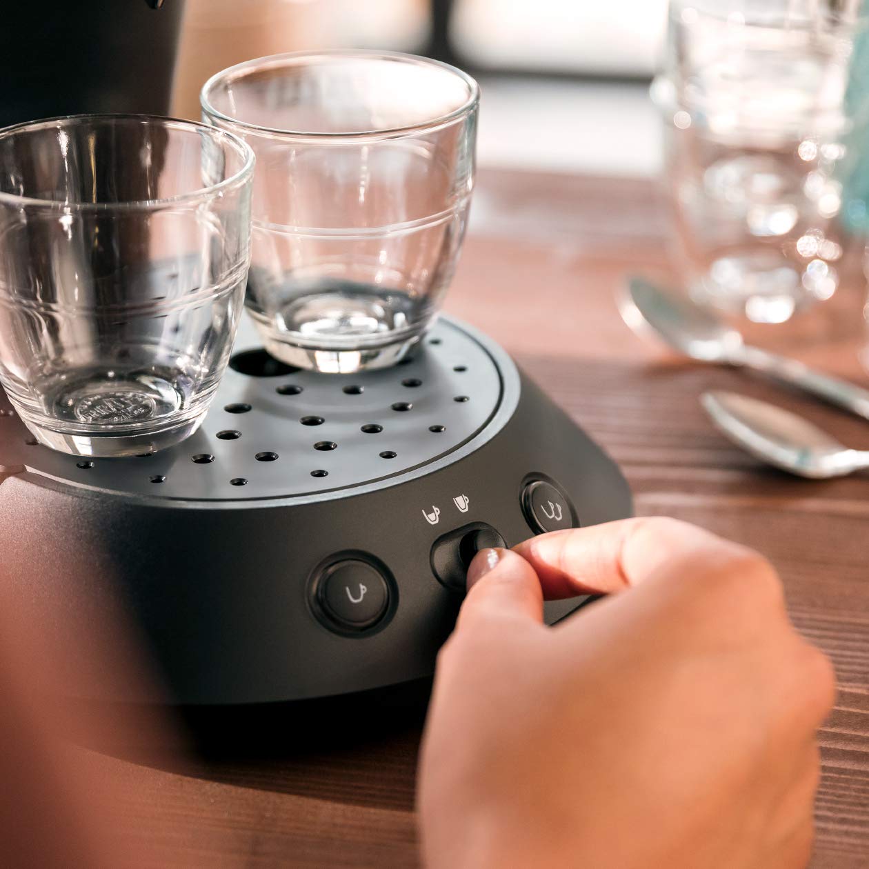 Machine à Café Senseo Original Plus – Noir Intense, Fonction Crema Plus, CSA210/61